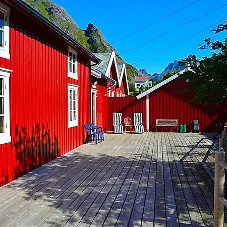 Lofoten - Sund מלון *