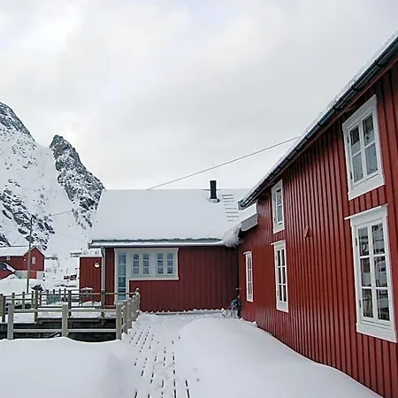 Lofoten - Sund מלון *